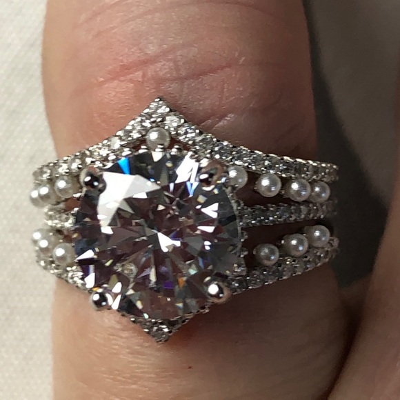 🚨50% off! Delicate Pearl, 5A CZs & Sterling 2 ring guard set! See all pictures - Picture 6 of 16